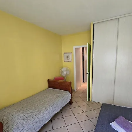 3 Pieces De 57m2 Avec Balcon, Proche Fréjus