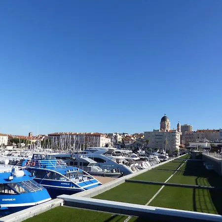 3 Pieces De 57m2 Avec Balcon, Proche * Fréjus