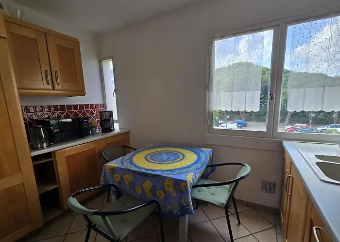 3 Pieces De 57m2 Avec Balcon, Proche Apartamento Fréjus