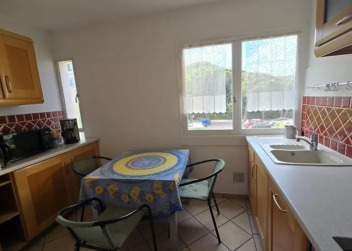 3 Pieces De 57m2 Avec Balcon, Proche Apartamento