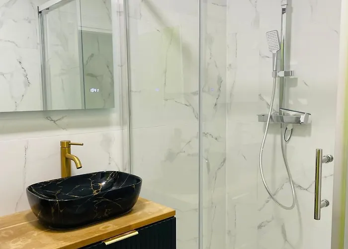 Apartamento 3 Pieces De 57m2 Avec Balcon, Proche Fréjus