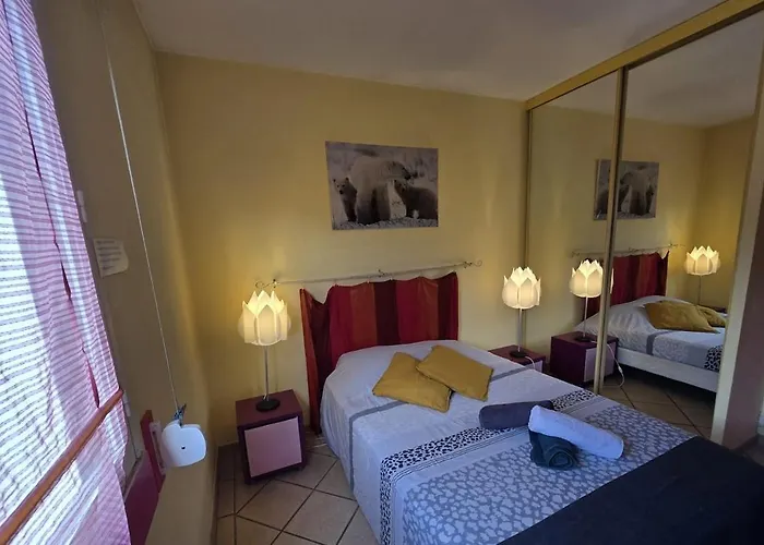 3 Pieces De 57m2 Avec Balcon, Proche